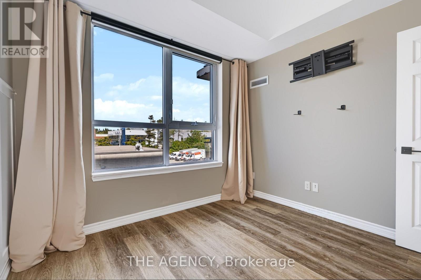 226 - 11611 Yonge Street, Richmond Hill, Ontario  L4E 3N8 - Photo 11 - N13779934