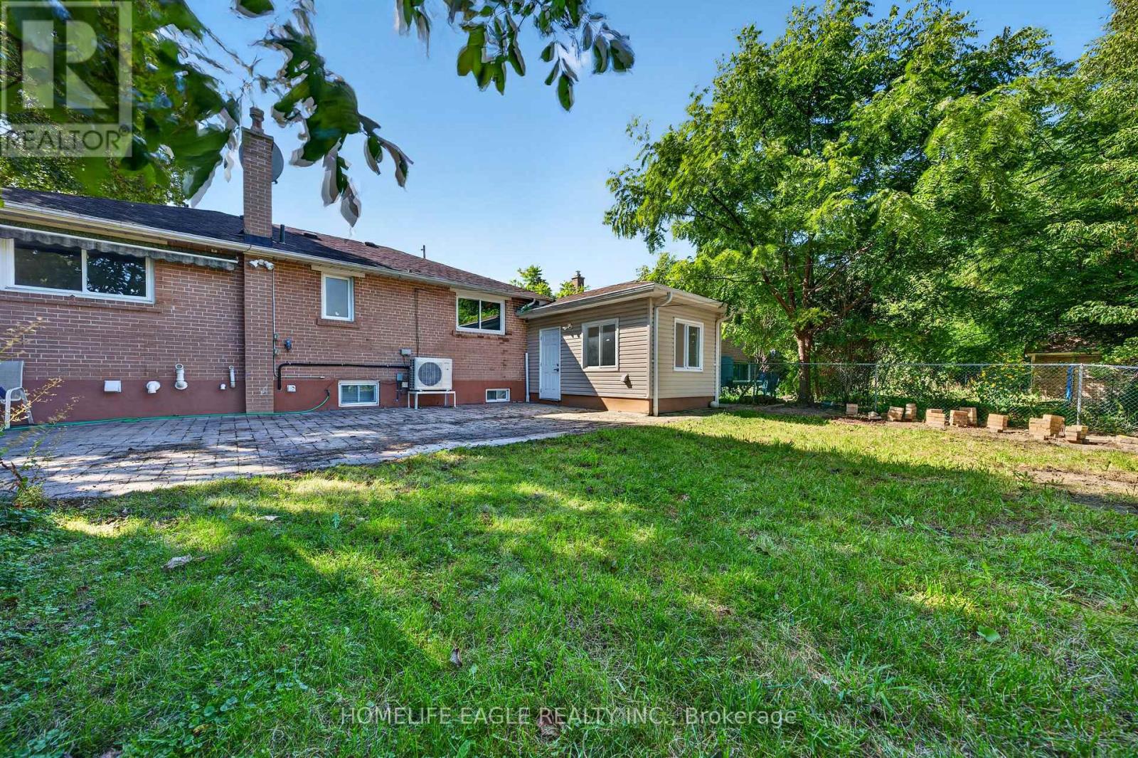 2 Aurora Heights Drive, Aurora, Ontario  L4G 2W4 - Photo 16 - N13780034