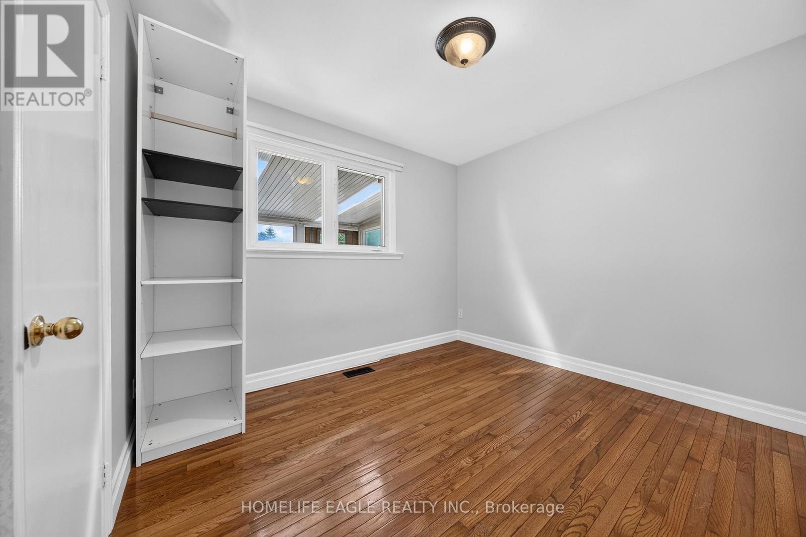 2 Aurora Heights Drive, Aurora, Ontario  L4G 2W4 - Photo 8 - N13780034