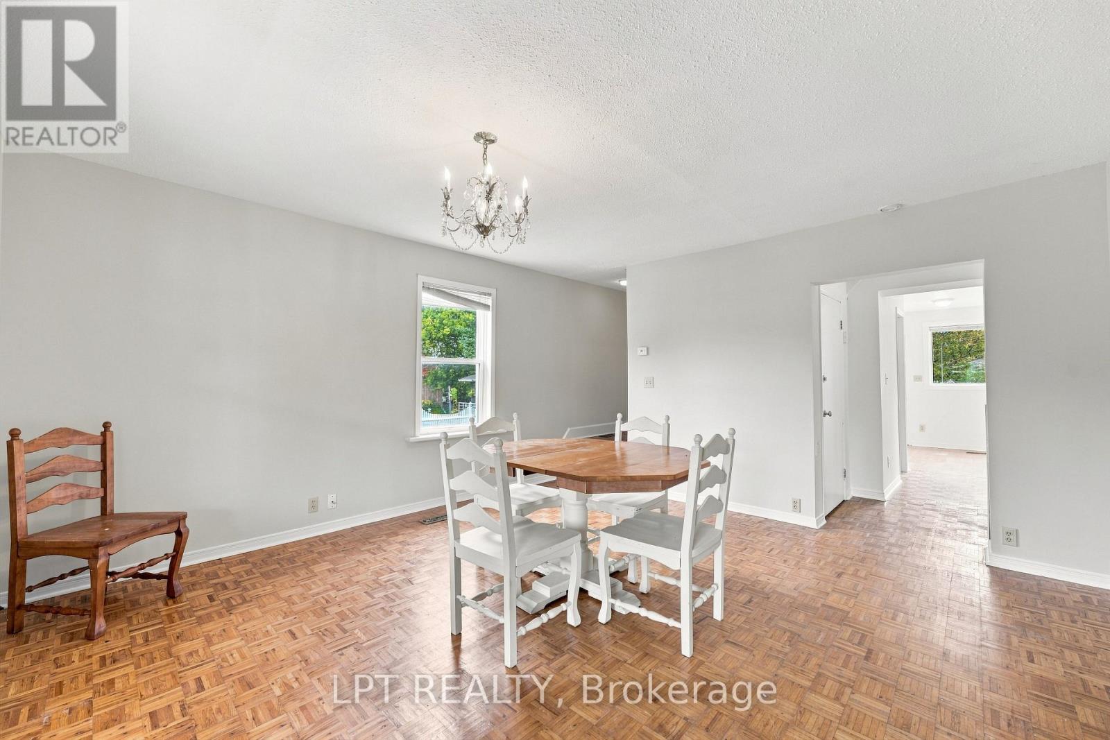 10342 Ravenshoe Road, Georgina, Ontario  L9P 1R2 - Photo 14 - N13780116