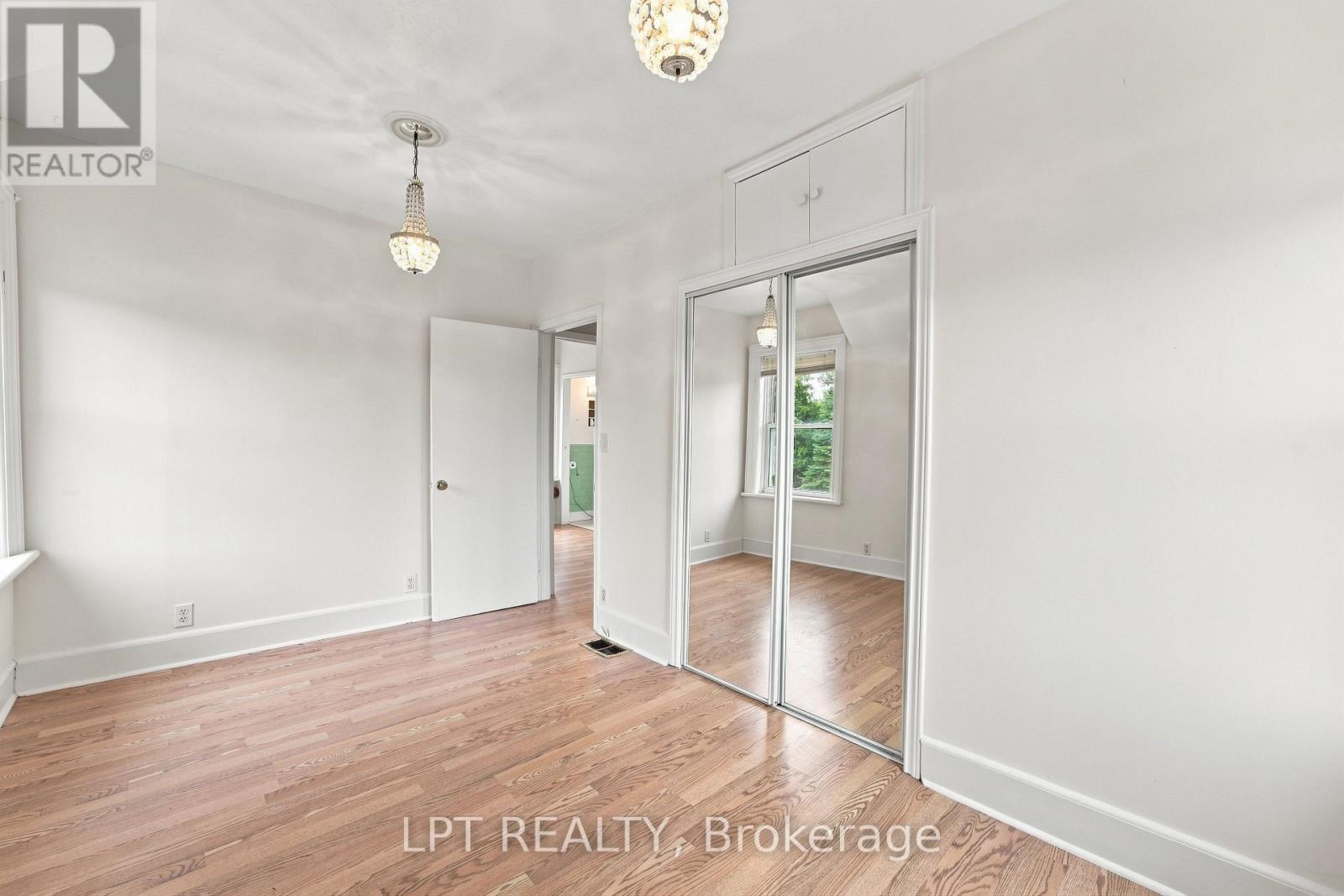 10342 Ravenshoe Road, Georgina, Ontario  L9P 1R2 - Photo 23 - N13780116