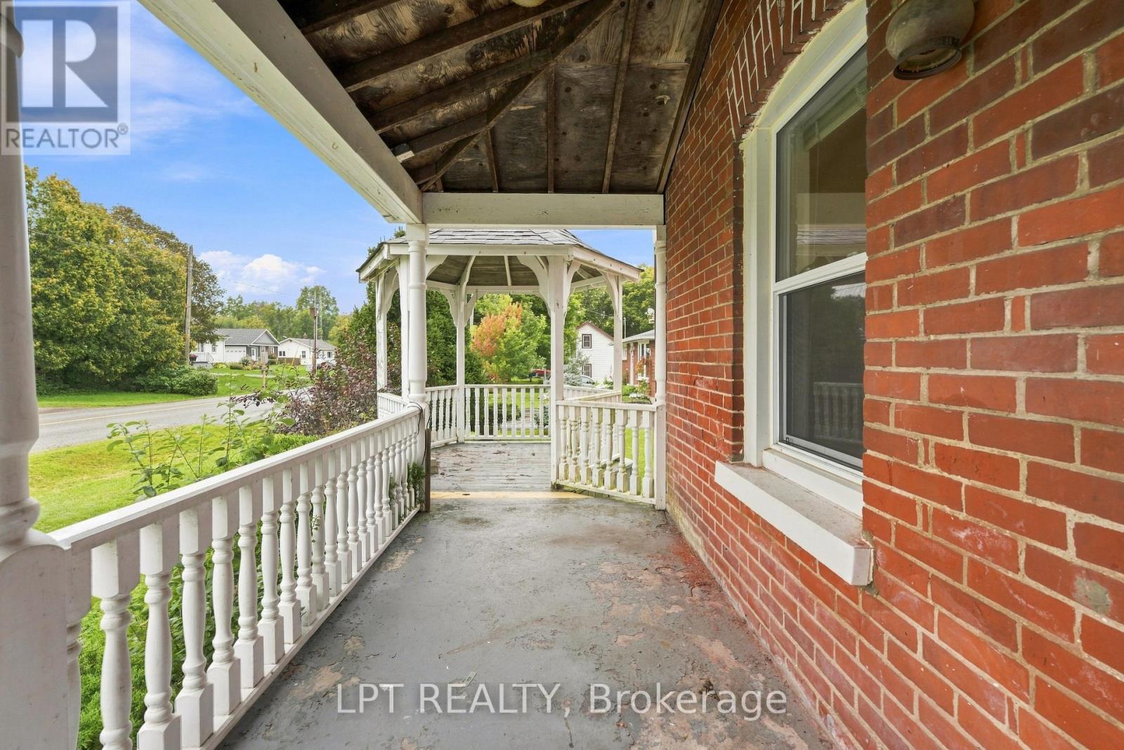10342 Ravenshoe Road, Georgina, Ontario  L9P 1R2 - Photo 27 - N13780116