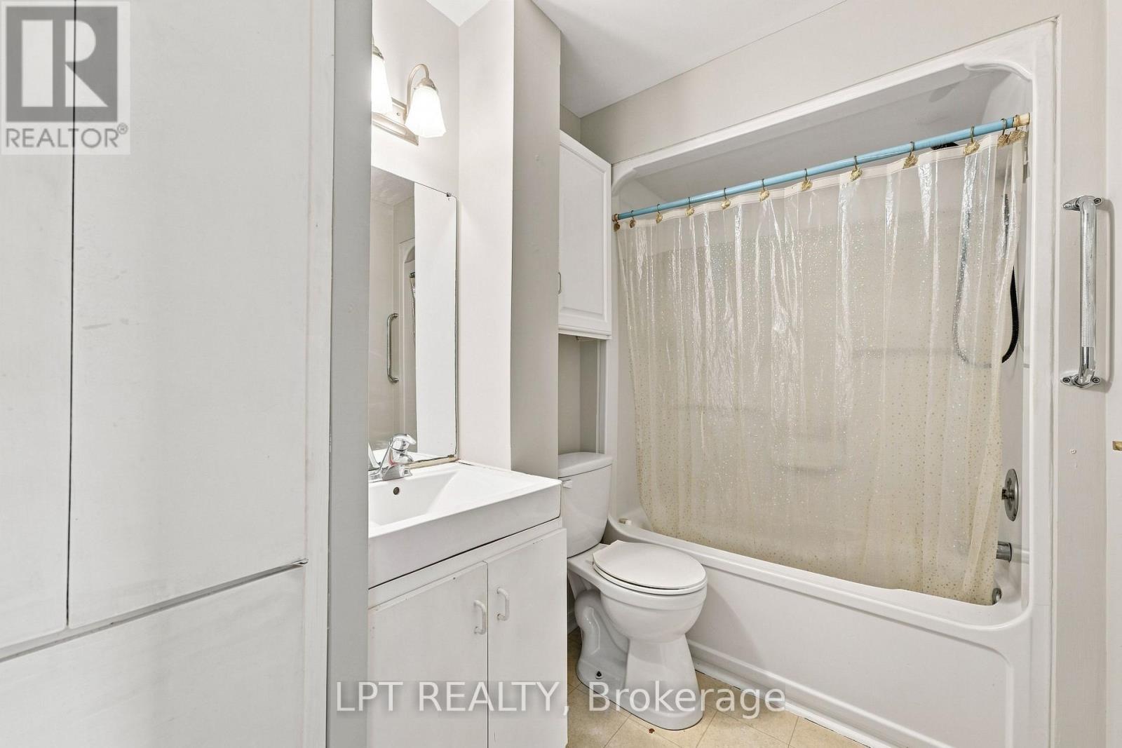 10342 Ravenshoe Road, Georgina, Ontario  L9P 1R2 - Photo 7 - N13780116
