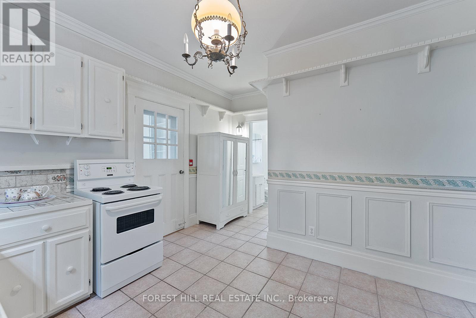 Main - 36 Arnold Crescent, Richmond Hill, Ontario  L4C 3R5 - Photo 11 - N13780124