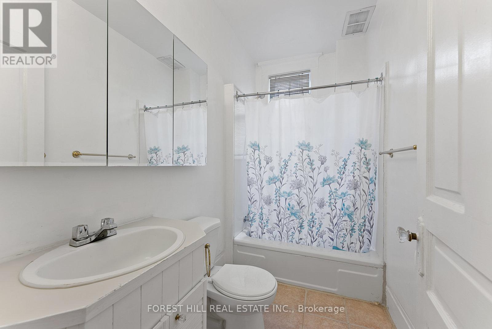 Main - 36 Arnold Crescent, Richmond Hill, Ontario  L4C 3R5 - Photo 24 - N13780124