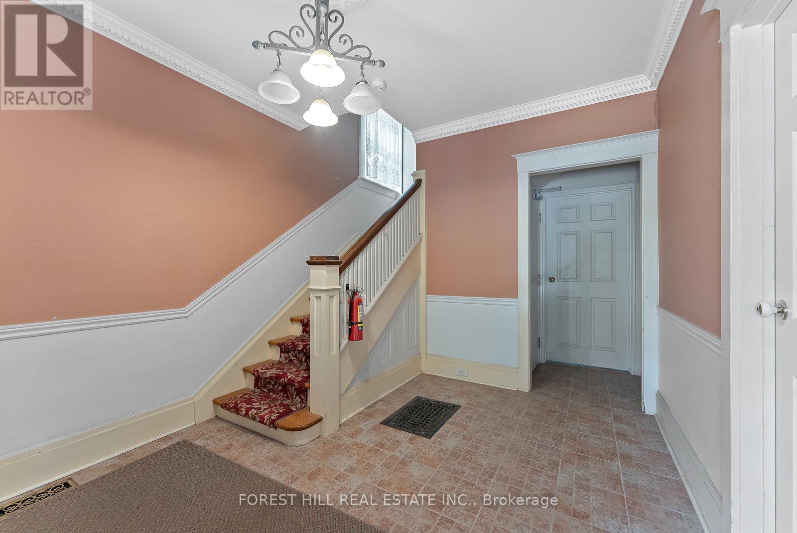 Main - 36 Arnold Crescent, Richmond Hill, Ontario  L4C 3R5 - Photo 34 - N13780124