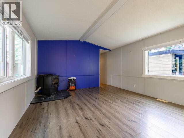 7-986 RANGE ROAD photo 11