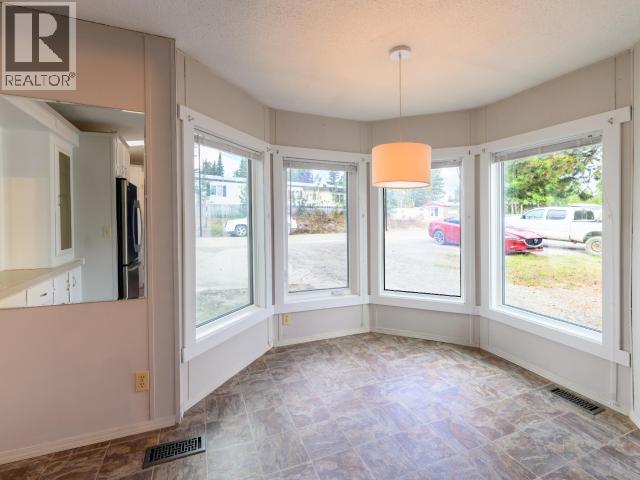 7-986 RANGE ROAD photo 5