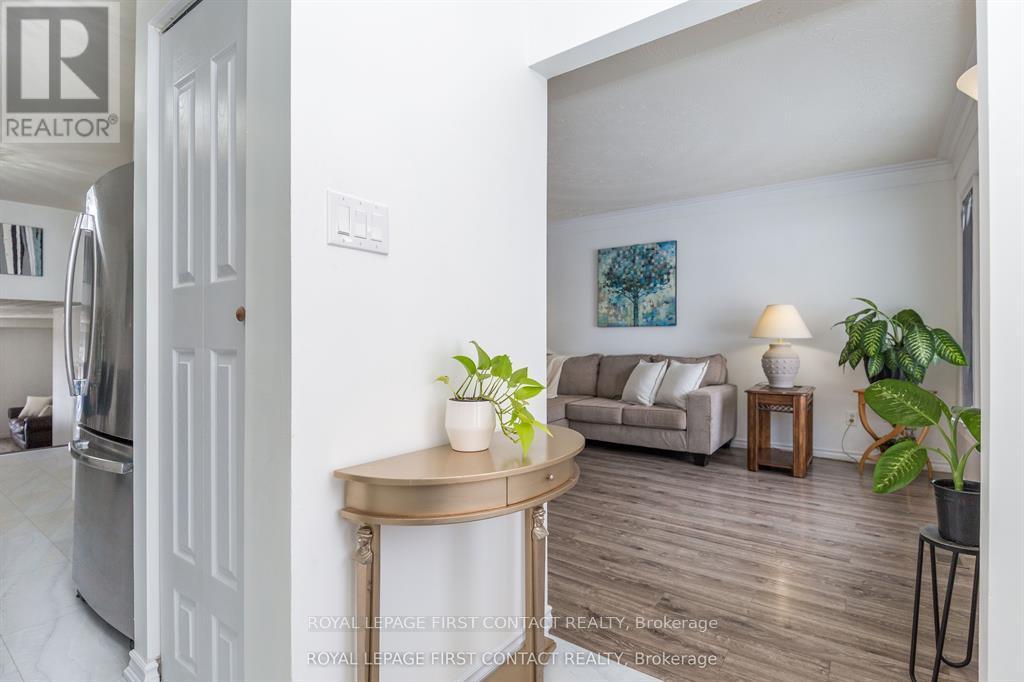 3 Oren Boulevard, Barrie (Sunnidale), Ontario  L4N 4T3 - Photo 6 - S13780108