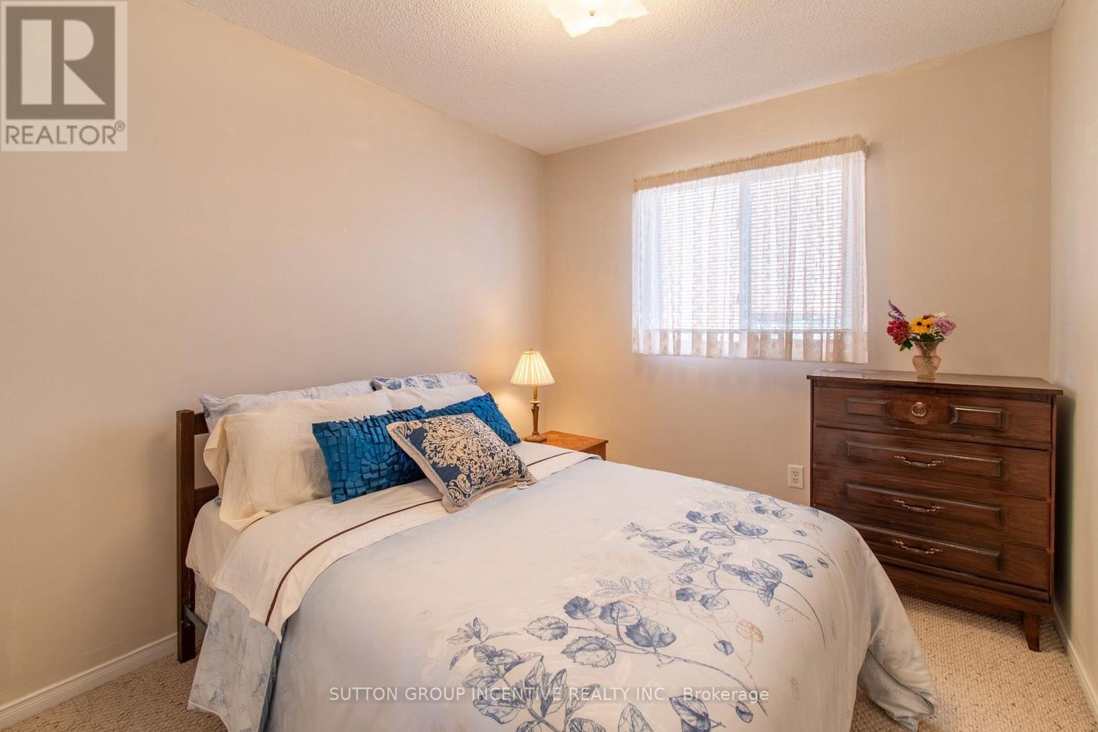 58 Tunbridge Road, Barrie, Ontario L4M 6T1 - Photo 18 - S13780128