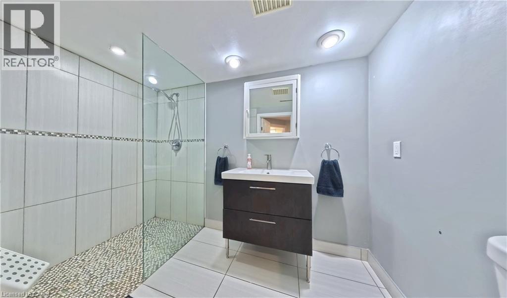 380 Grangewood Drive, Waterloo, Ontario  N2K 2E6 - Photo 37 - 40863105