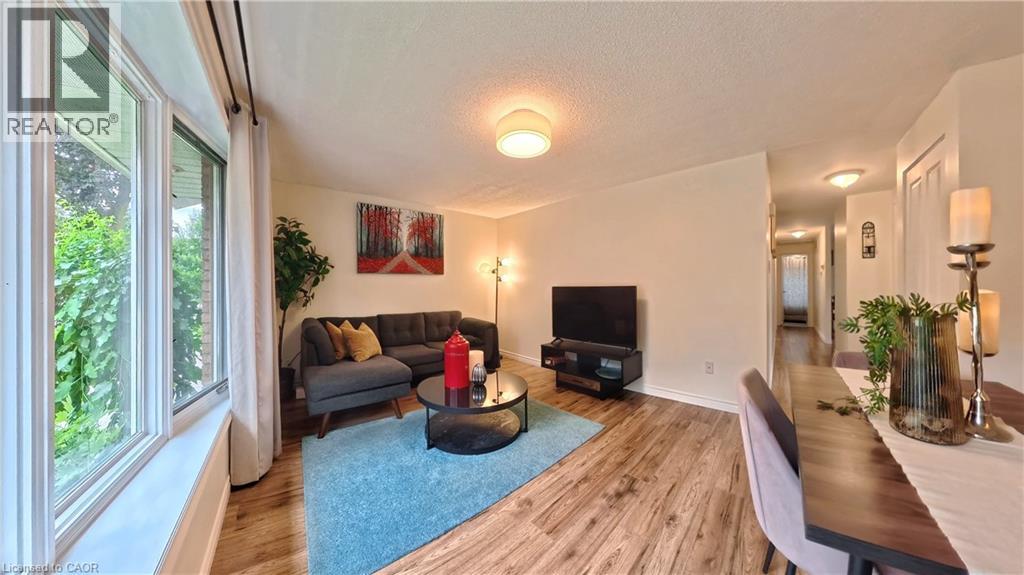 380 Grangewood Drive, Waterloo, Ontario  N2K 2E6 - Photo 5 - 40863105