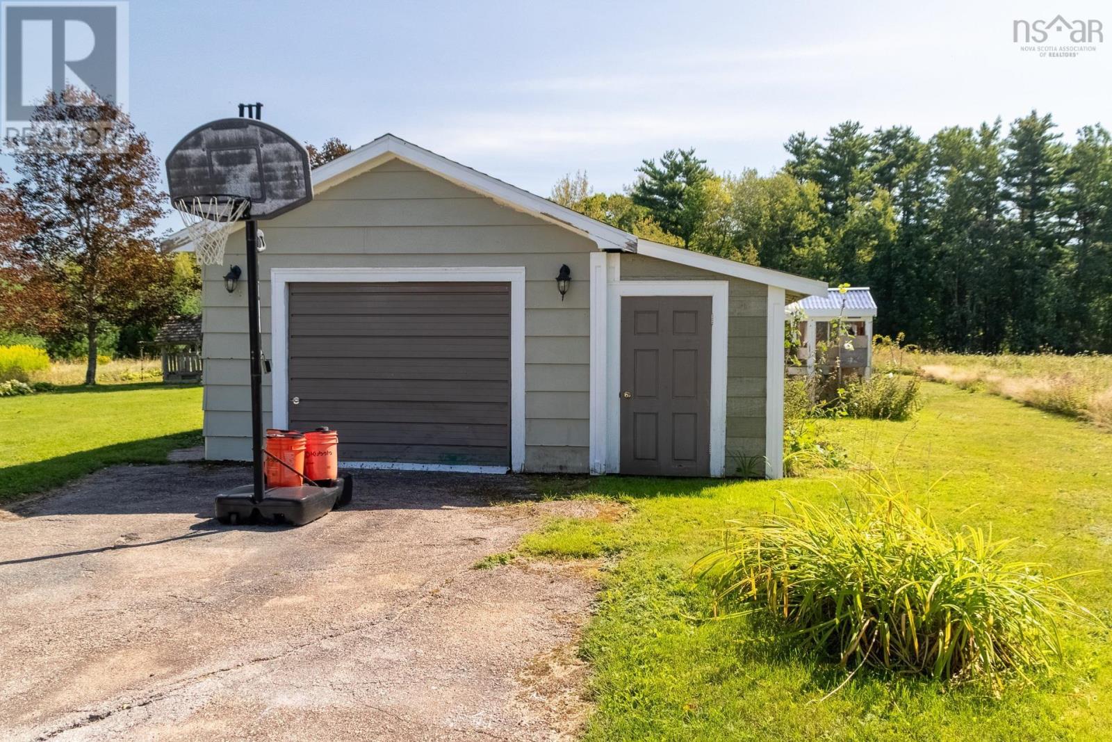 4742 Highway 1, South Berwick, Nova Scotia  B0P 1E0 - Photo 38 - 202623207