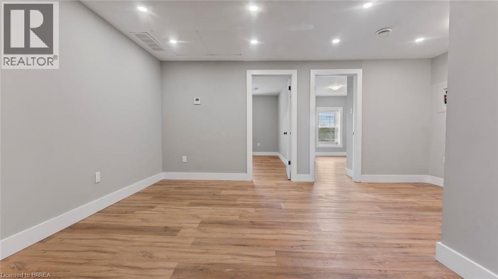 302 Colborne Street Unit# 2, Brantford, Ontario  N3S 3M9 - Photo 8 - 40862926