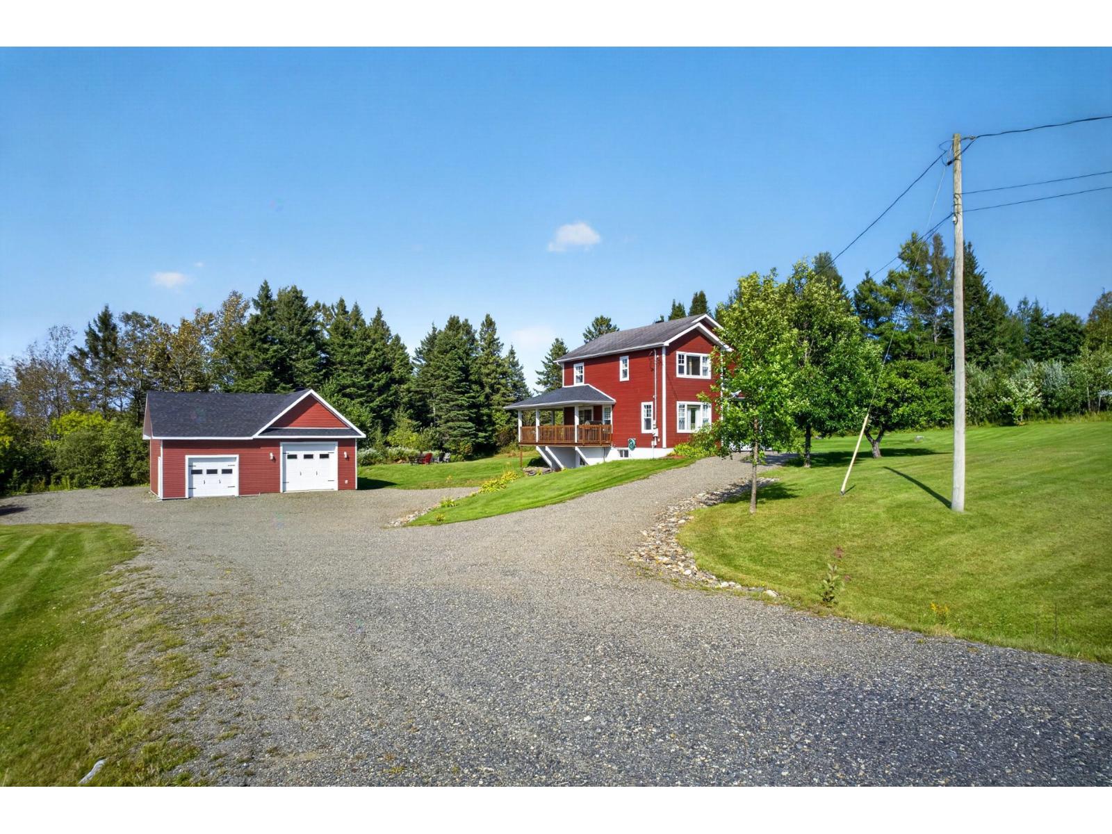 70 Rue Principale O. Notre-Dame-des-Bois Quebec Canada J0B2E0 4