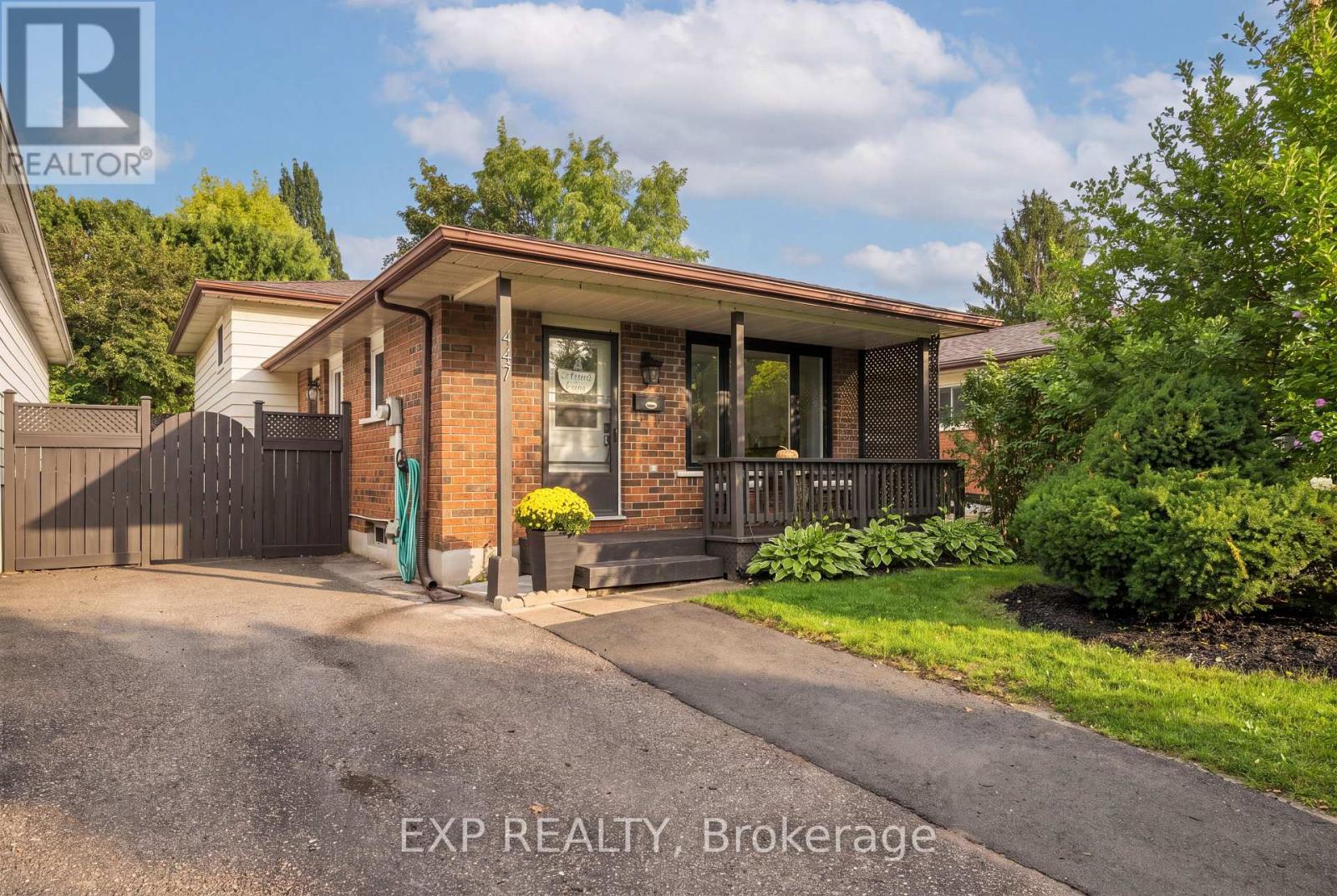 447 DRUMMERHILL CRESCENT, Waterloo, Ontario