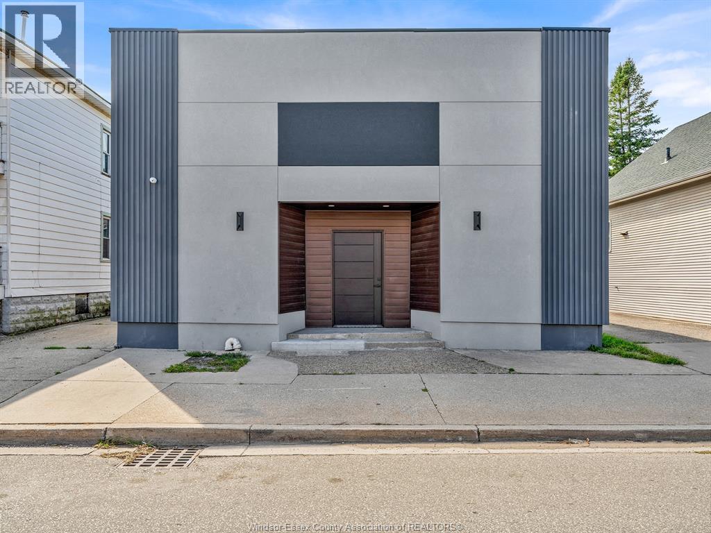 MLS# 26022438: 1623 DROUILLARD, Windsor, Canada