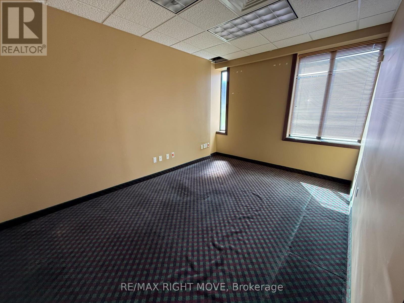 19 Front Street, Orillia, Ontario L3V 4R6 - Photo 14 - S13518506