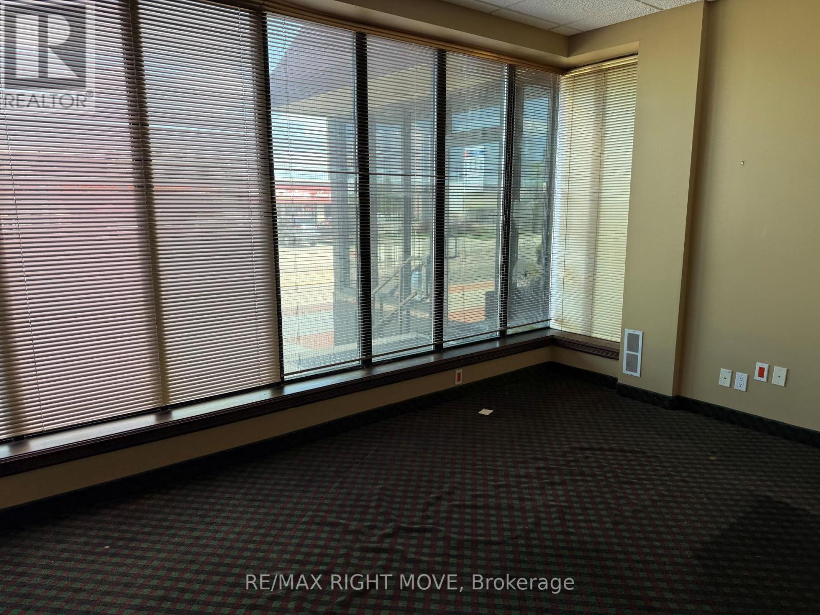 1 - 19 Front Street, Orillia, Ontario  L3V 4R6 - Photo 12 - S13518510