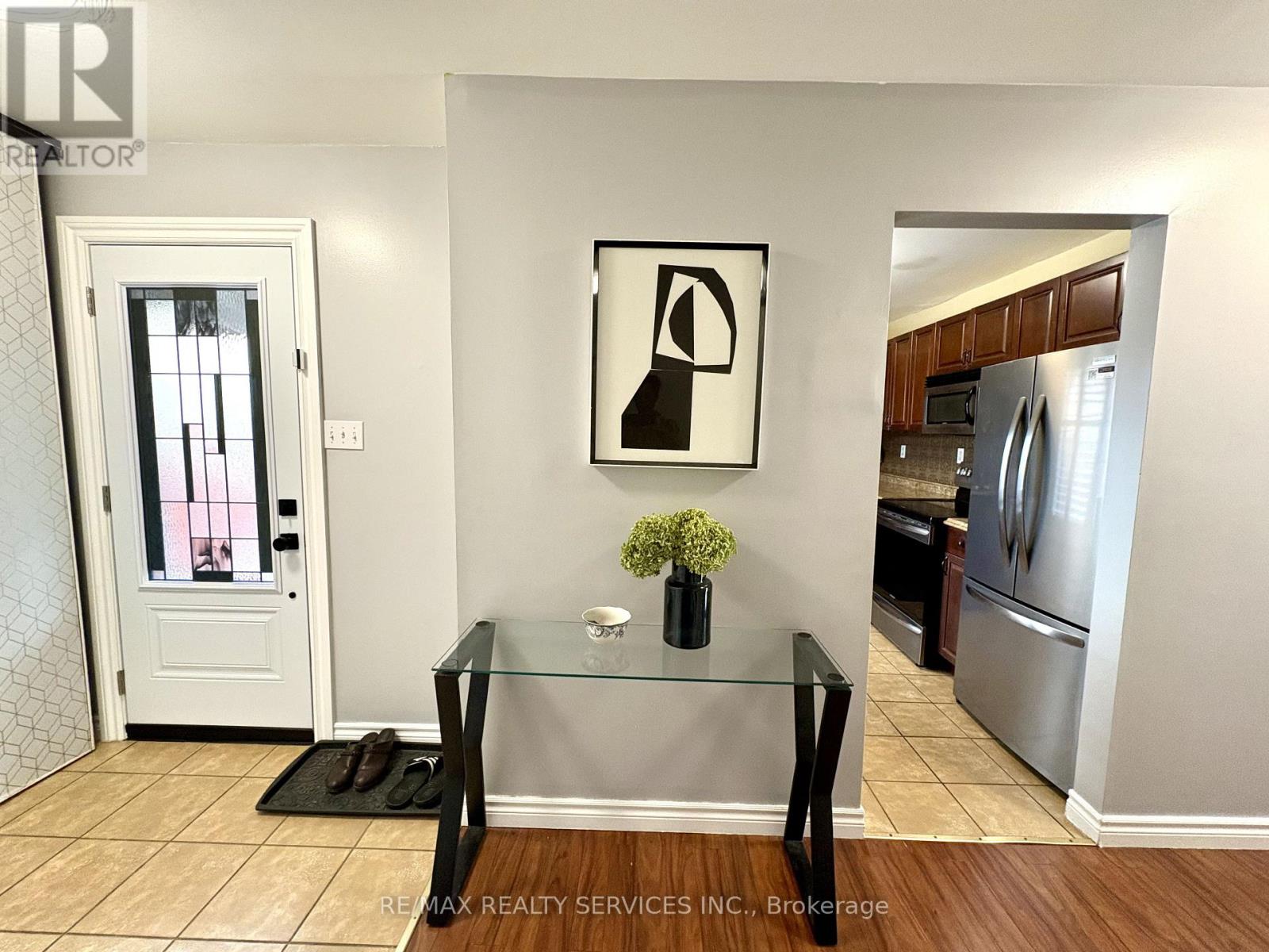 151 Greene Drive, Brampton, Ontario  L6V 2P2 - Photo 4 - W13780046