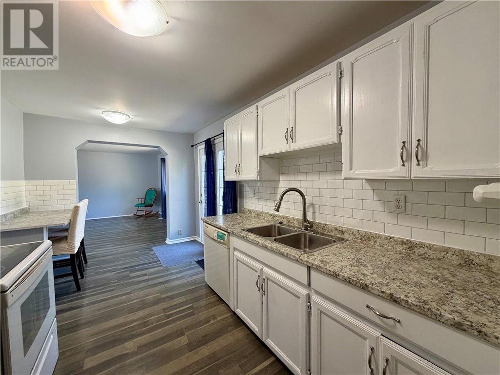 8 Lincoln Street, Capreol, Ontario  P0M 1H0 - Photo 11 - 2130307