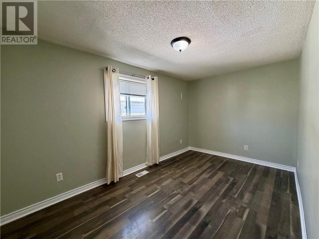 8 Lincoln Street, Capreol, Ontario  P0M 1H0 - Photo 13 - 2130307