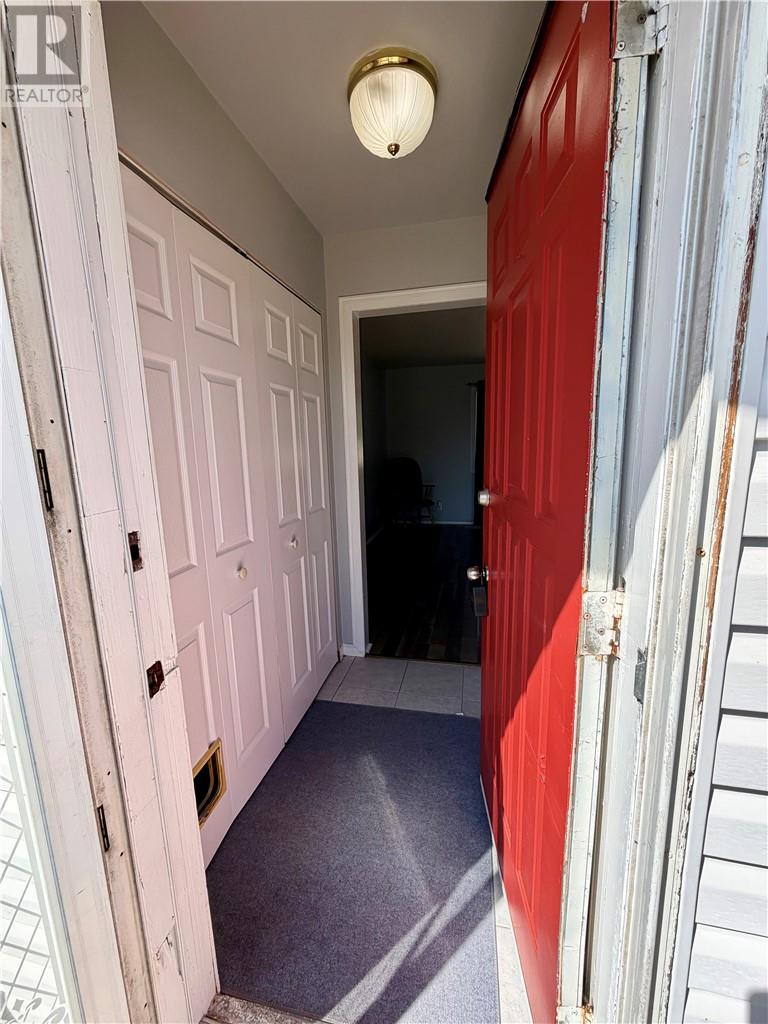 8 Lincoln Street, Capreol, Ontario  P0M 1H0 - Photo 2 - 2130307