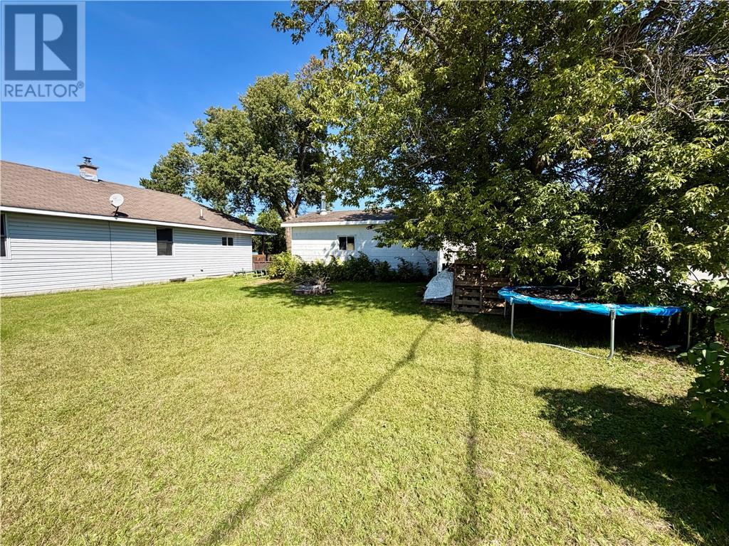 8 Lincoln Street, Capreol, Ontario  P0M 1H0 - Photo 30 - 2130307