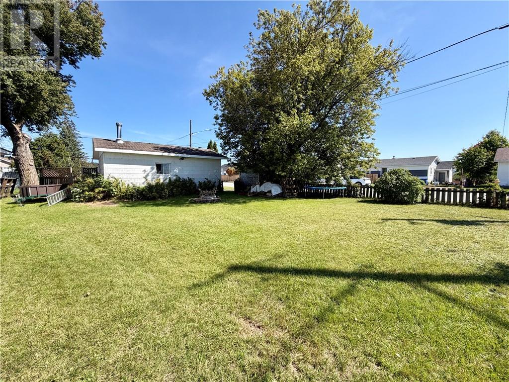 8 Lincoln Street, Capreol, Ontario  P0M 1H0 - Photo 31 - 2130307