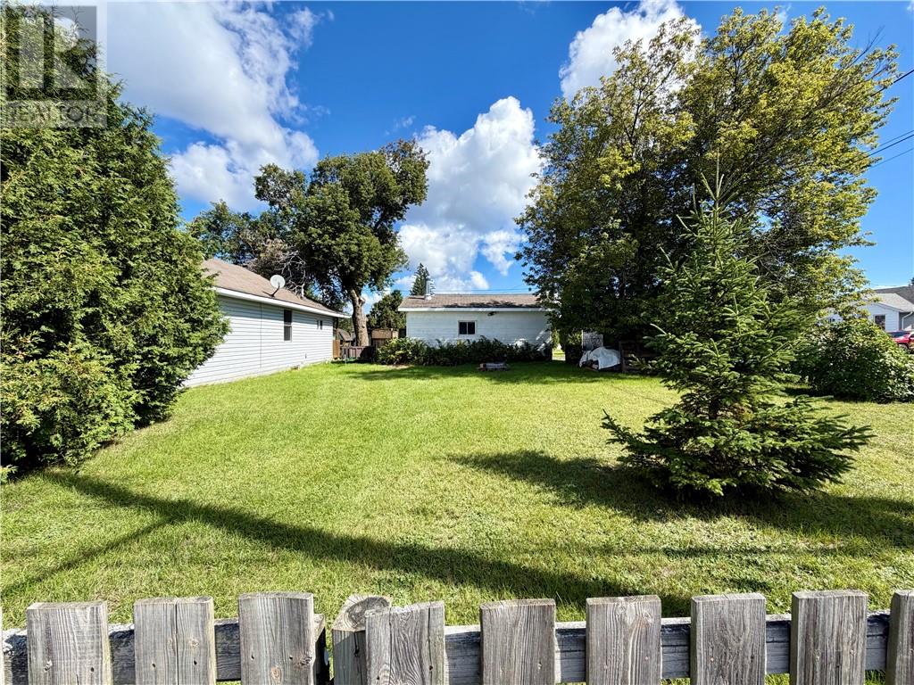 8 Lincoln Street, Capreol, Ontario  P0M 1H0 - Photo 32 - 2130307