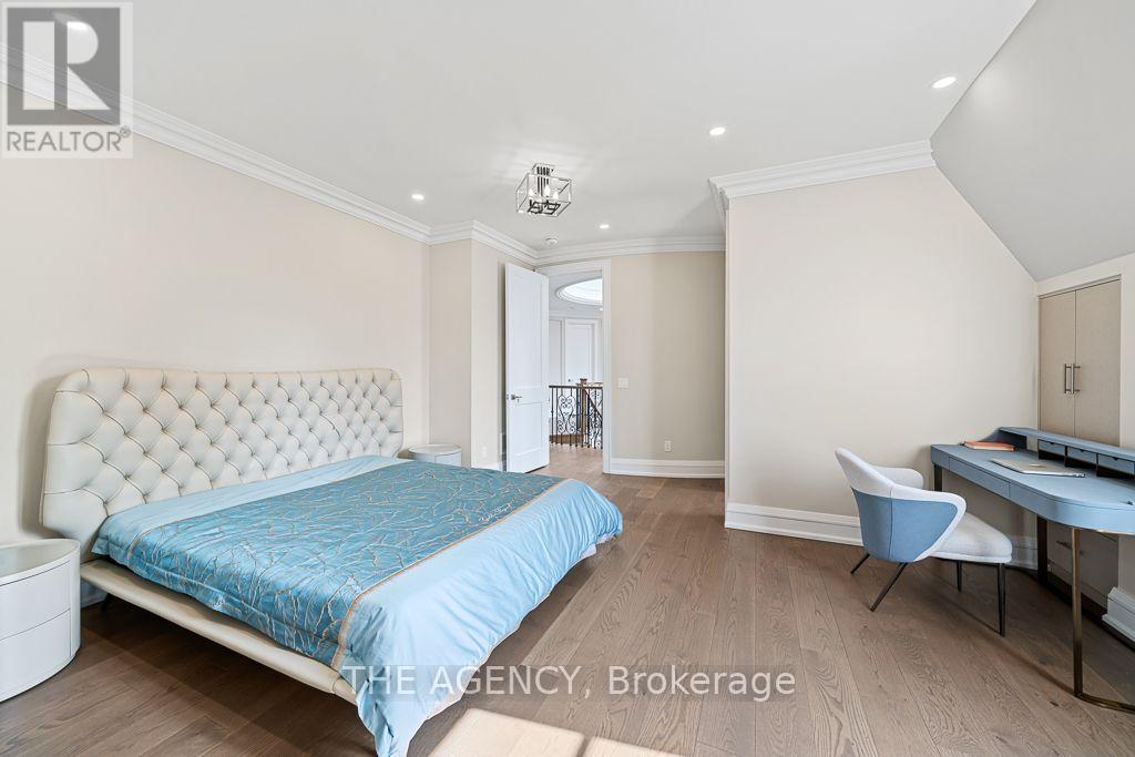 18 Suncrest Drive, Toronto, Ontario  M3C 2L2 - Photo 28 - C13753586