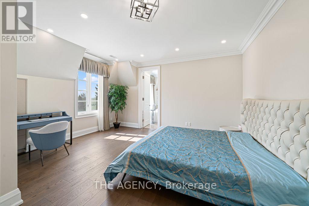 18 Suncrest Drive, Toronto, Ontario  M3C 2L2 - Photo 27 - C13753586