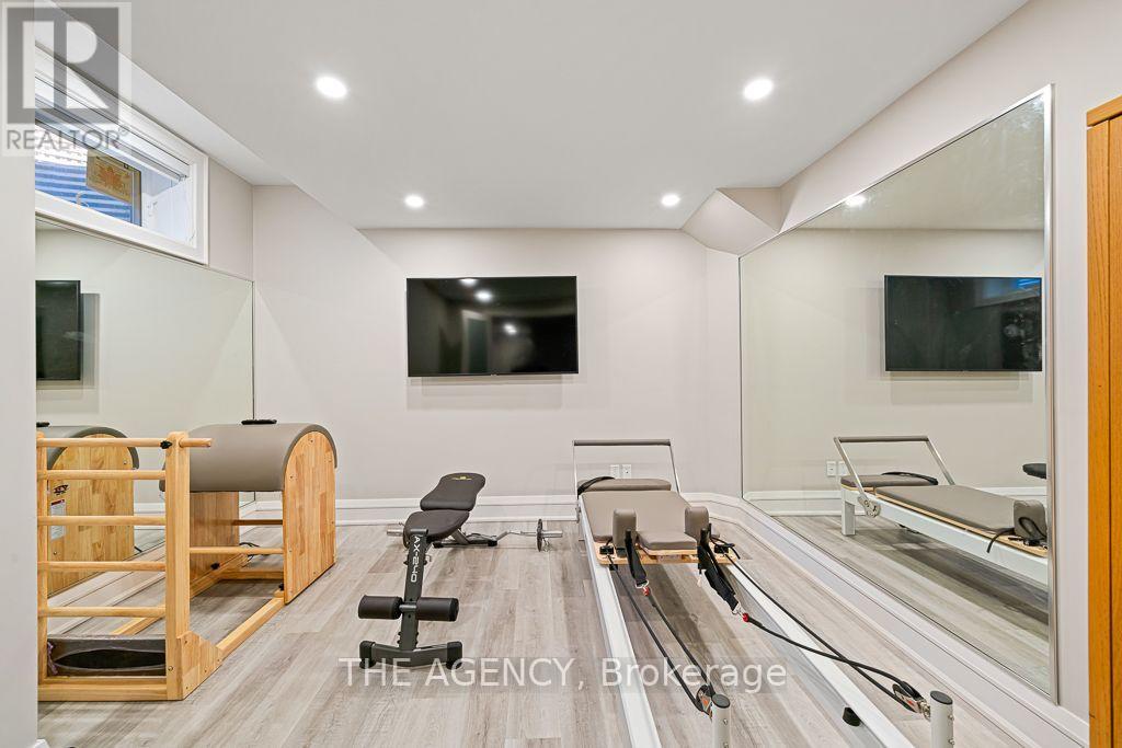 18 Suncrest Drive, Toronto, Ontario  M3C 2L2 - Photo 42 - C13753586