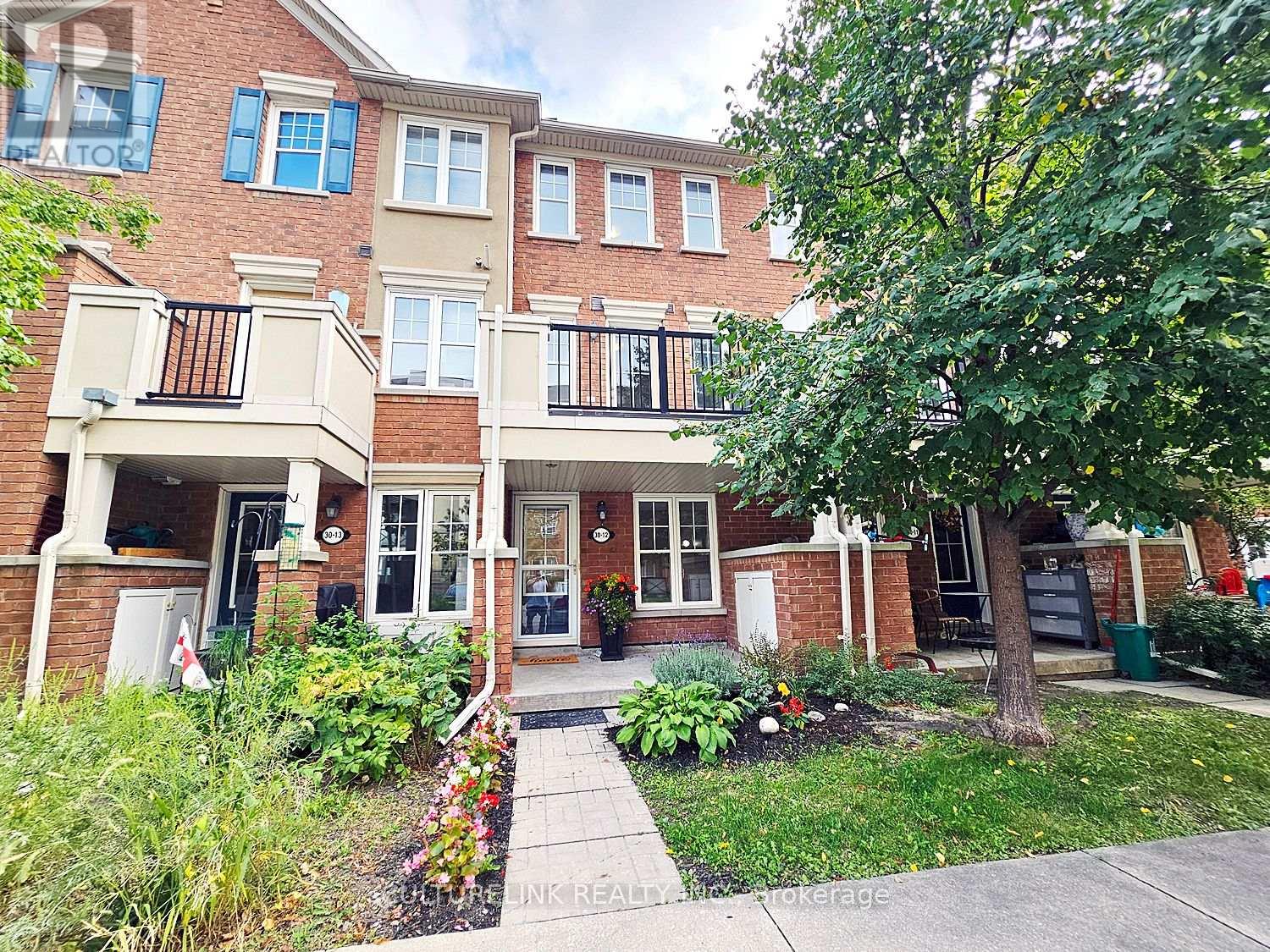 12 - 30 MENDELSSOHN STREET, Toronto, Ontario