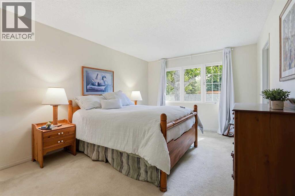 2004 Lake Bonavista Drive Se, Calgary, Alberta  T2J 4B5 - Photo 11 - A2342825