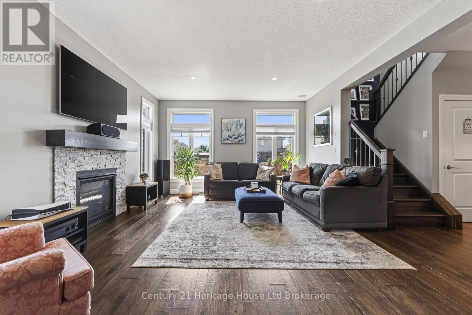 924 Springbank Avenue N, Woodstock, Ontario  N4T 0G1 - Photo 3 - X13574180
