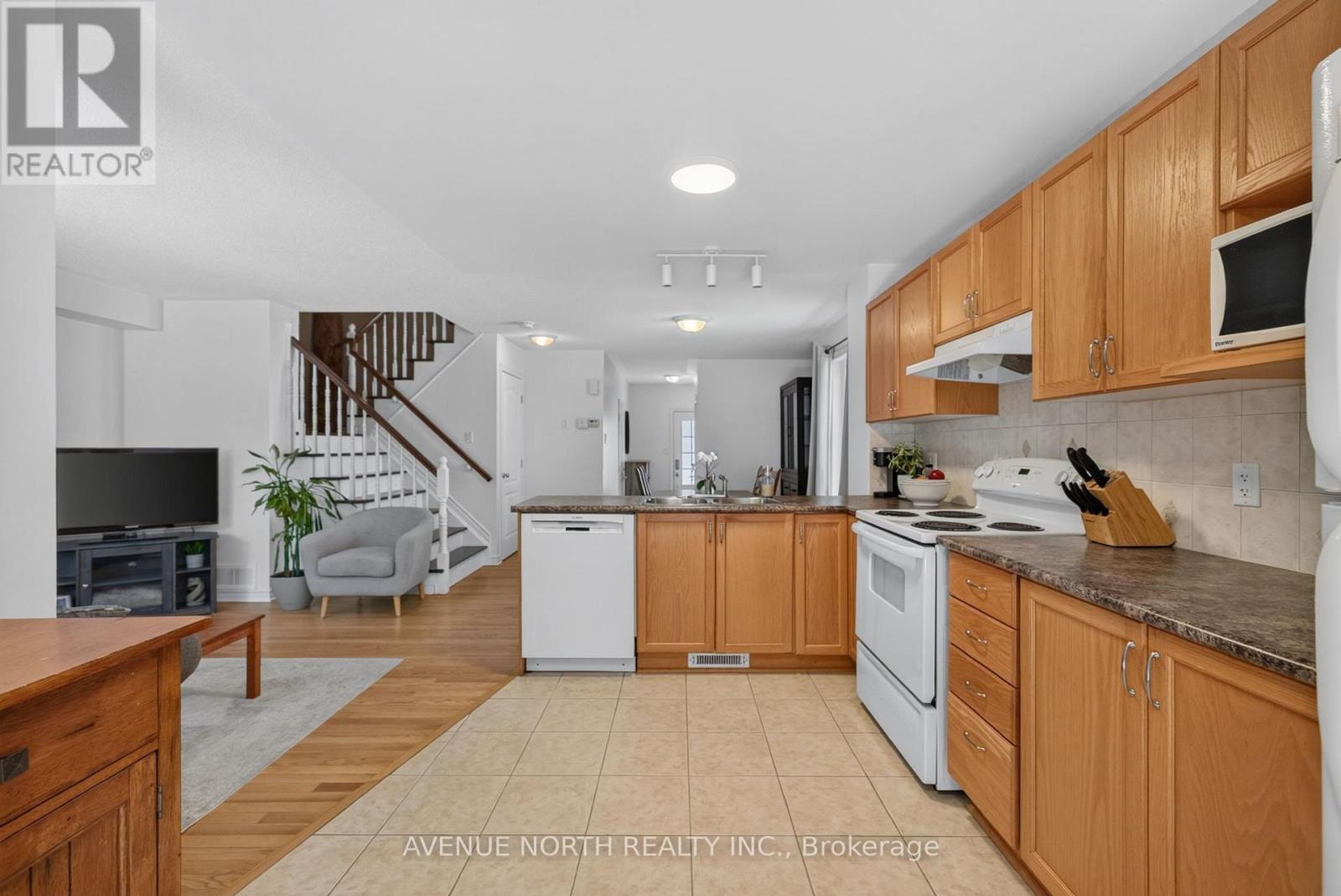 4223 Kelly Farm Drive, Ottawa, Ontario  K1T 0A5 - Photo 11 - X13780308