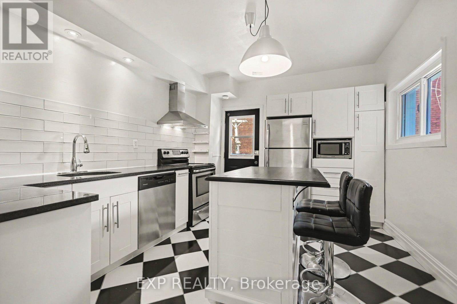 541 Bay Street, Ottawa, Ontario  K1R 6B6 - Photo 16 - X13780436