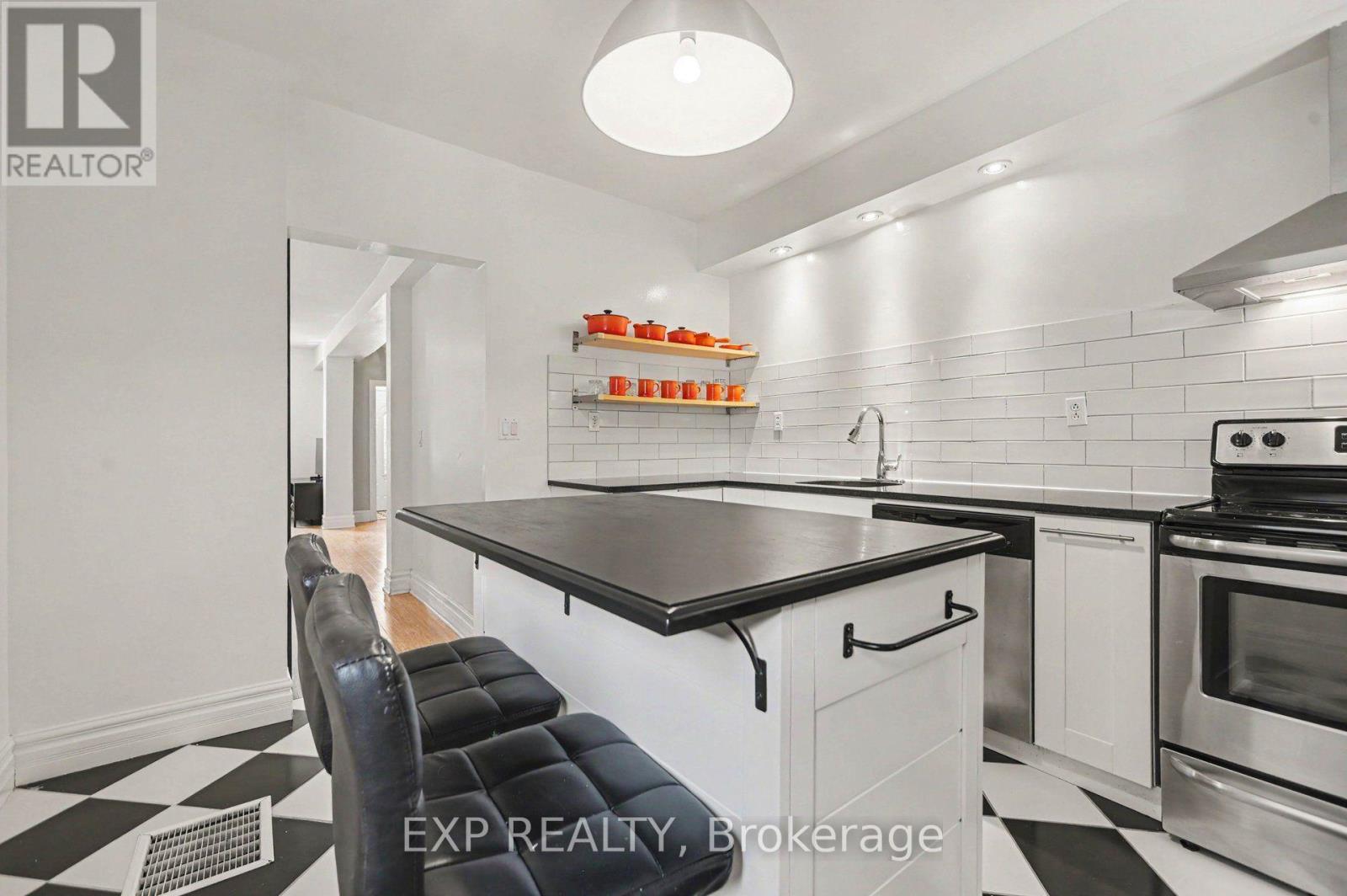 541 Bay Street, Ottawa, Ontario  K1R 6B6 - Photo 17 - X13780436