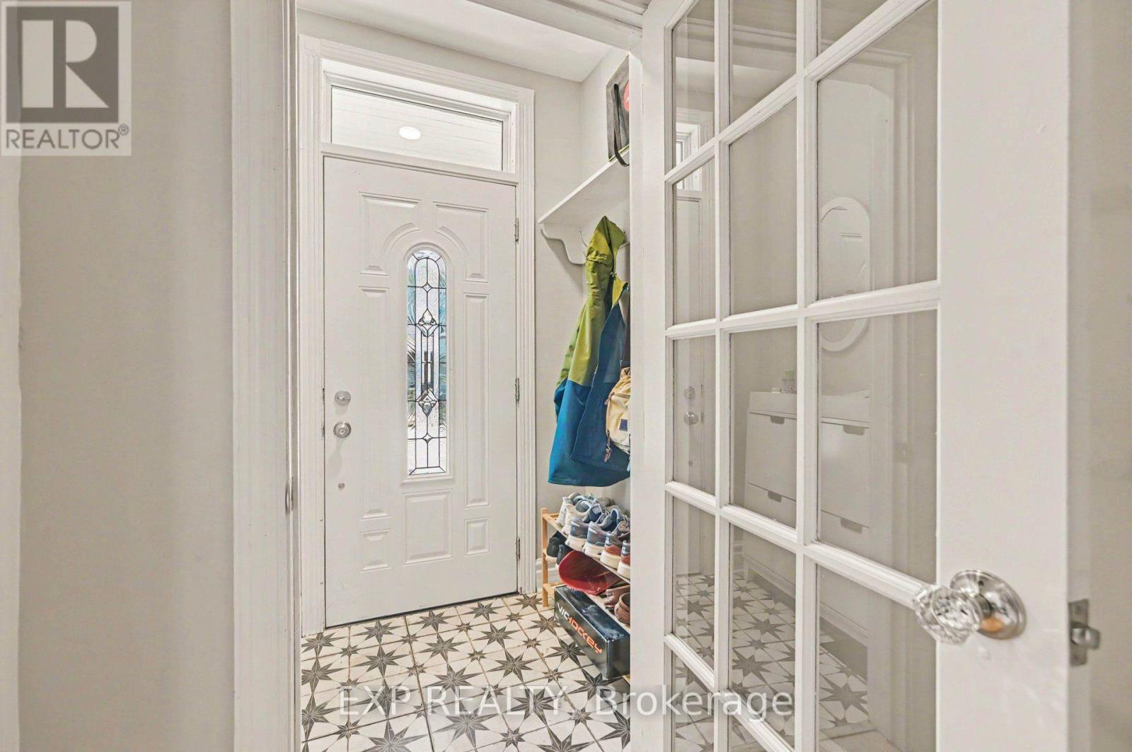 541 Bay Street, Ottawa, Ontario  K1R 6B6 - Photo 5 - X13780436