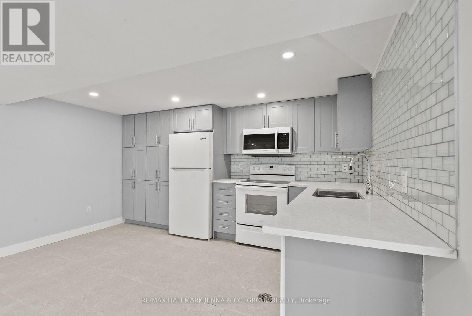 31 Whitburn Crescent, Ottawa, Ontario  K2H 5K5 - Photo 32 - X13780454