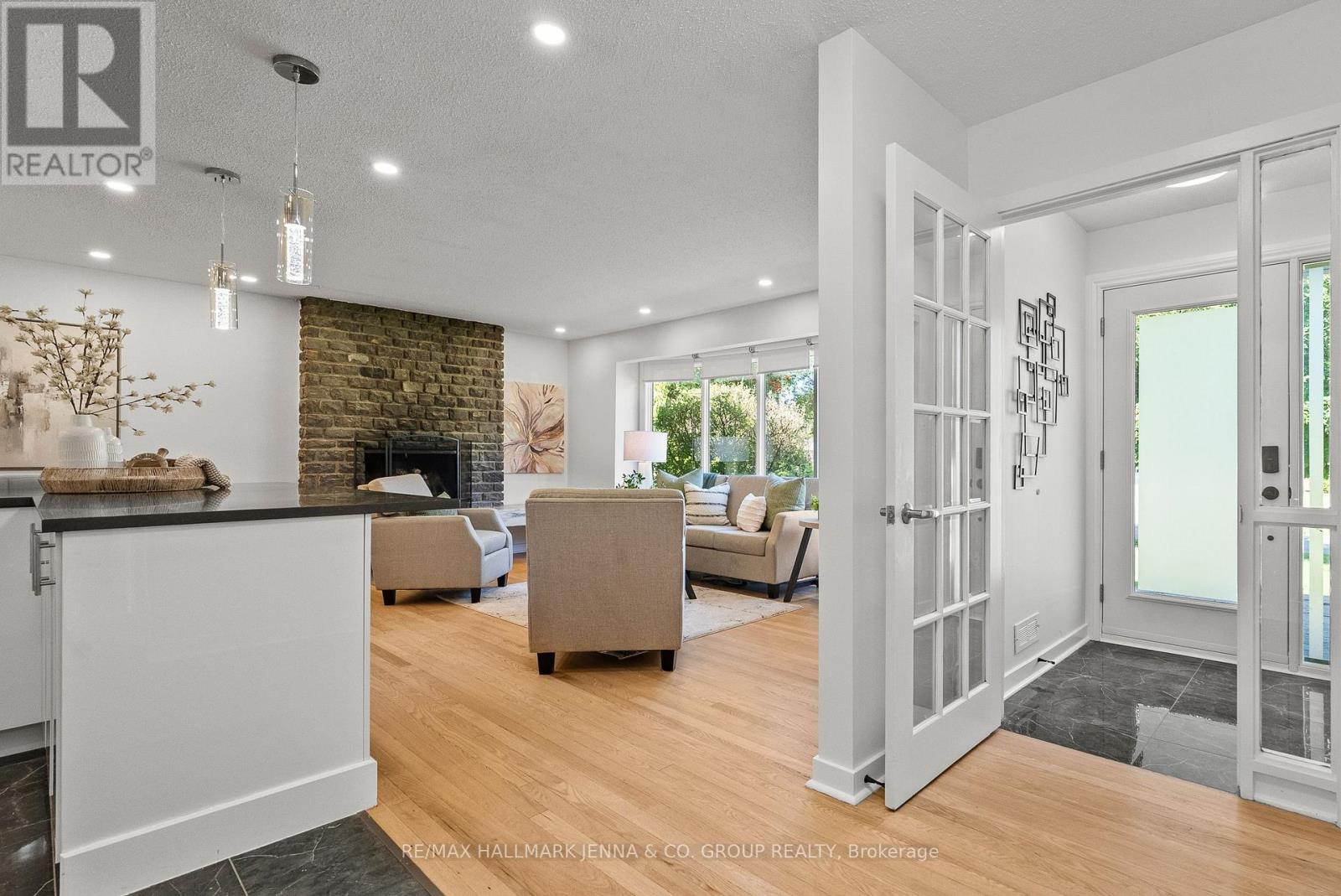 31 Whitburn Crescent, Ottawa, Ontario  K2H 5K5 - Photo 4 - X13780454