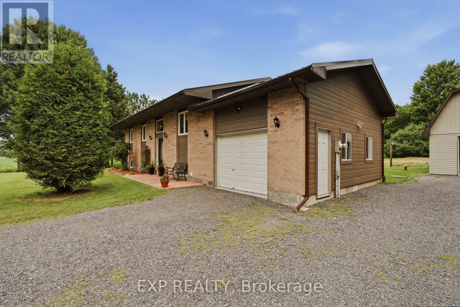 1445 Du Lac Road, Clarence-Rockland, Ontario  K0A 3N0 - Photo 3 - X13780464