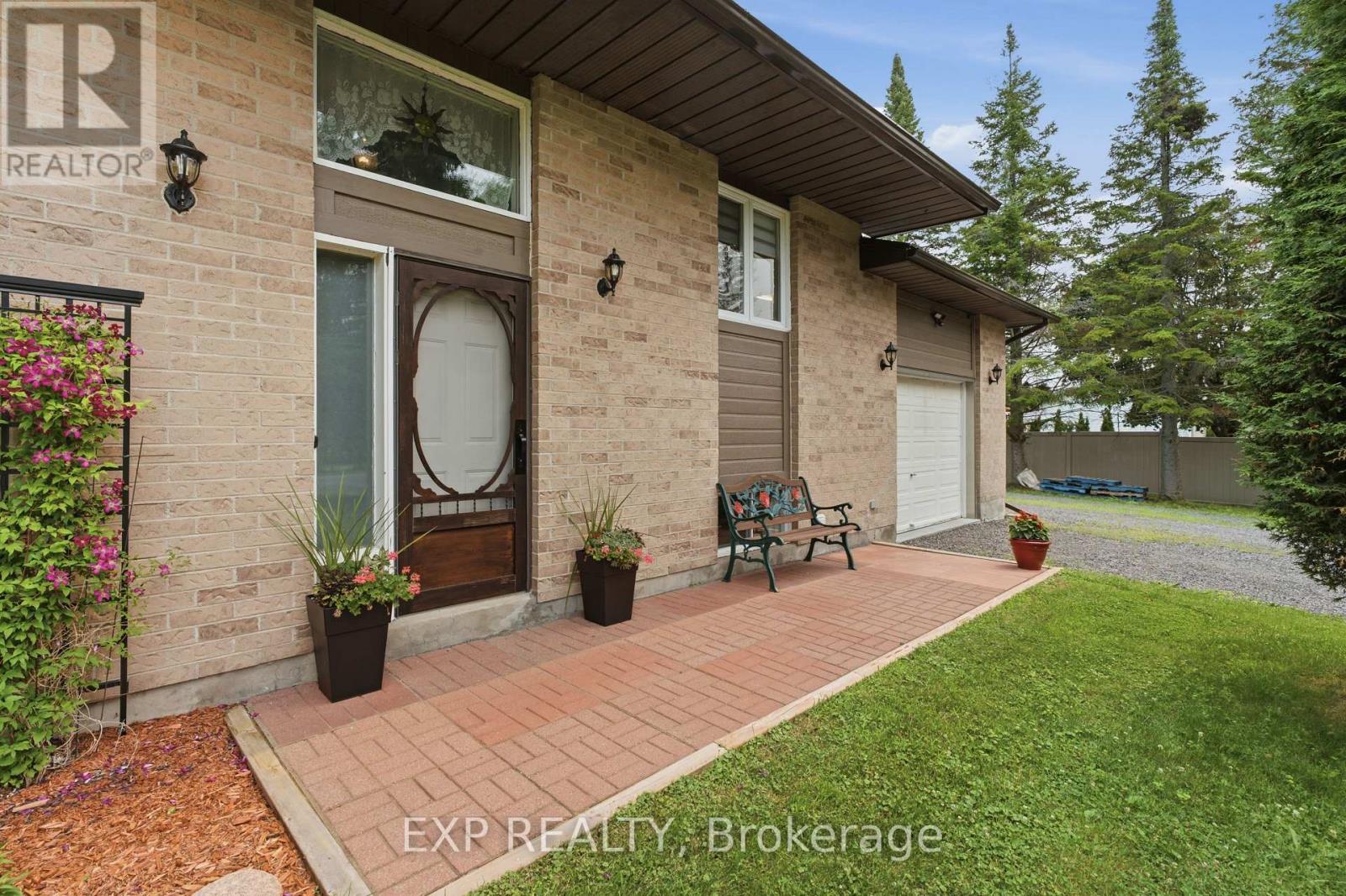 1445 Du Lac Road, Clarence-Rockland, Ontario  K0A 3N0 - Photo 4 - X13780464