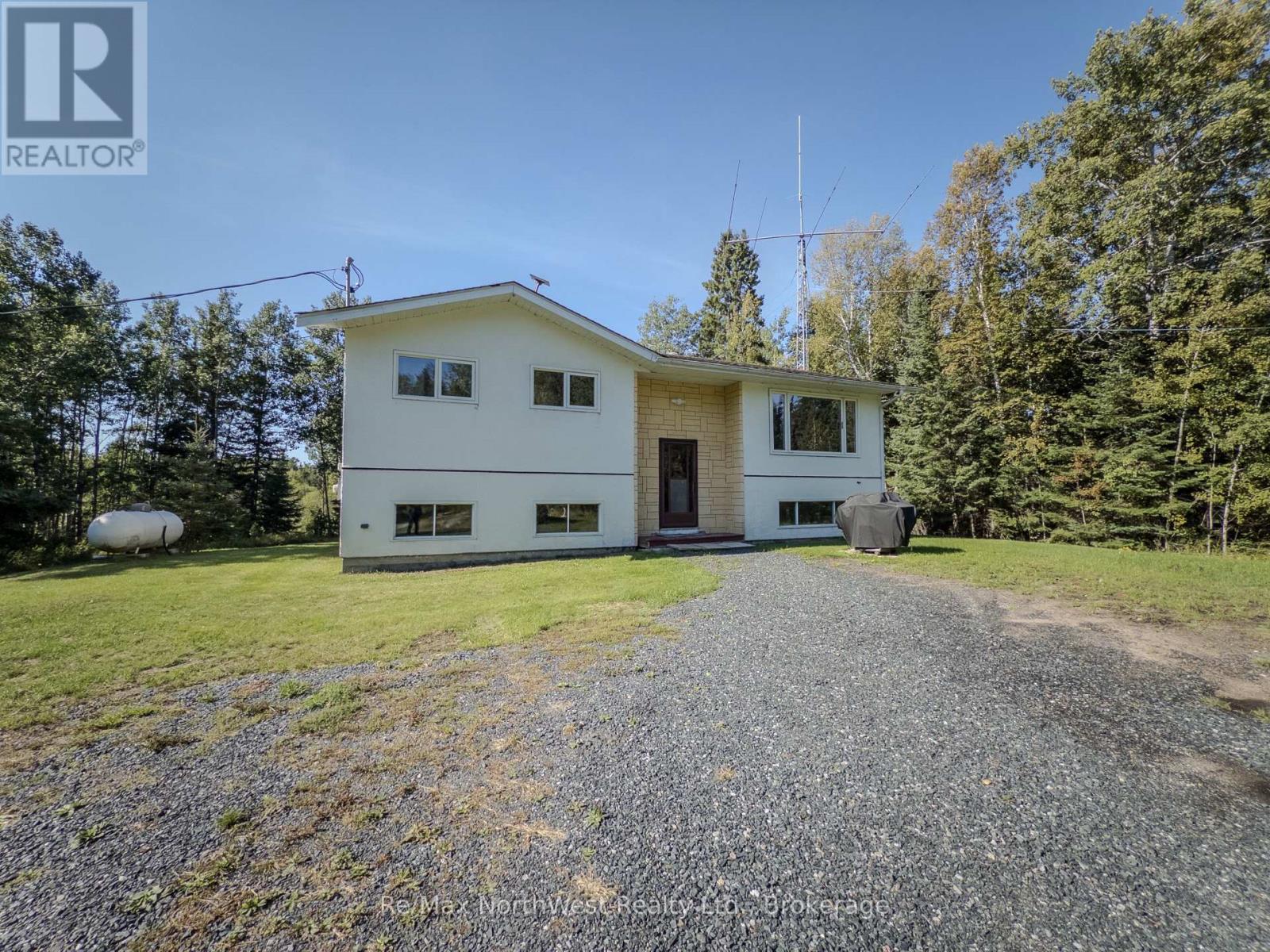 693 Carlton Road, Kenora (Redditt Road West), Ontario  P9N 0B8 - Photo 1 - X13780474