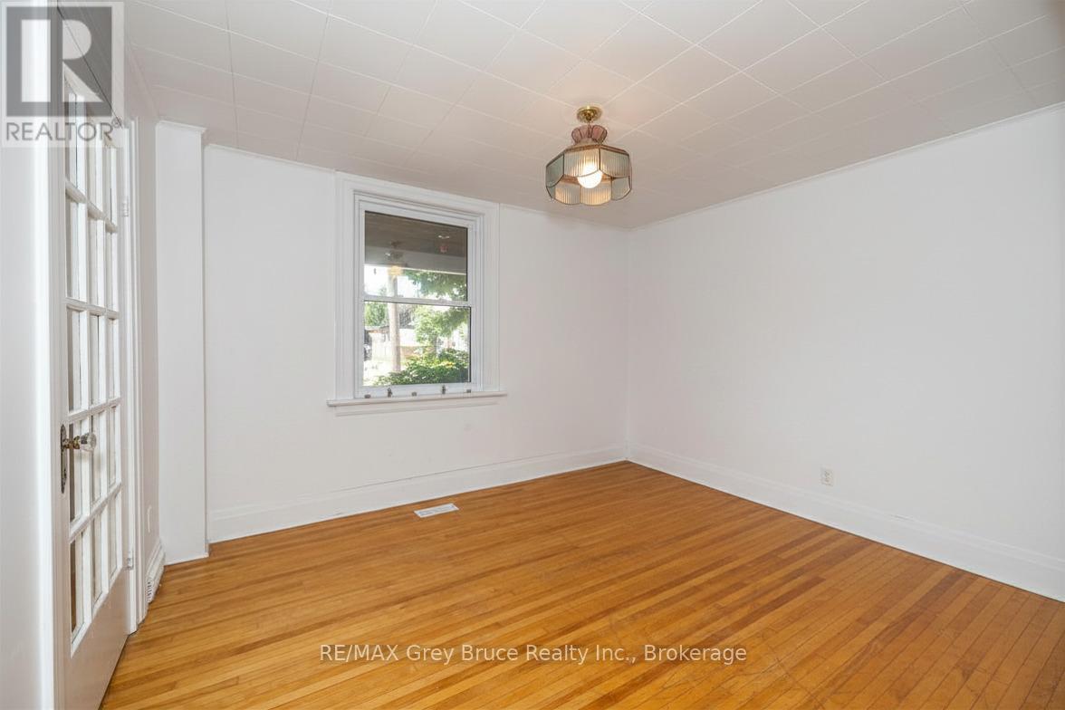 1809 3rd Avenue W, Owen Sound, Ontario  N4K 4R7 - Photo 8 - X13225336