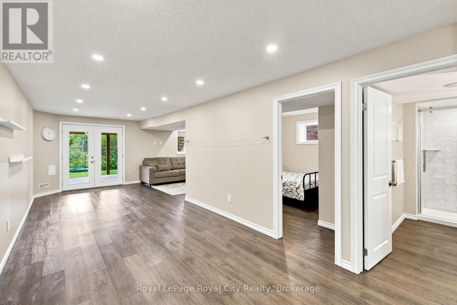 558 Starwood Drive, Guelph, Ontario  N1E 0L8 - Photo 37 - X13772722