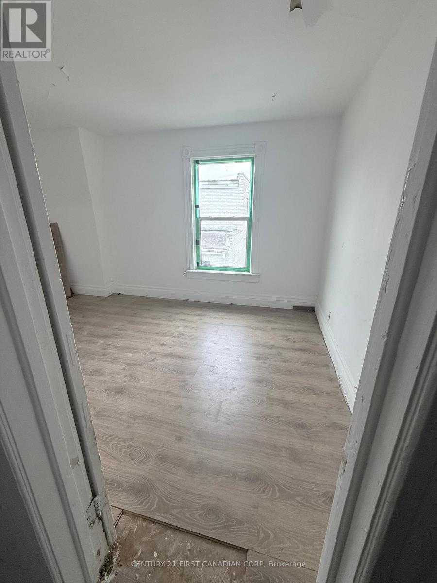 8-10 Hillyard Street, Chatham-Kent, Ontario  N7L 3C9 - Photo 14 - X13435804