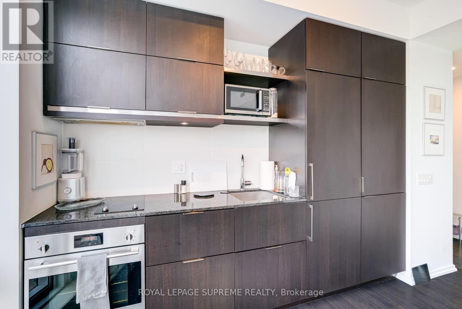 2112 - 197 Yonge Street, Toronto, Ontario  M5B 1M4 - Photo 12 - C13780170