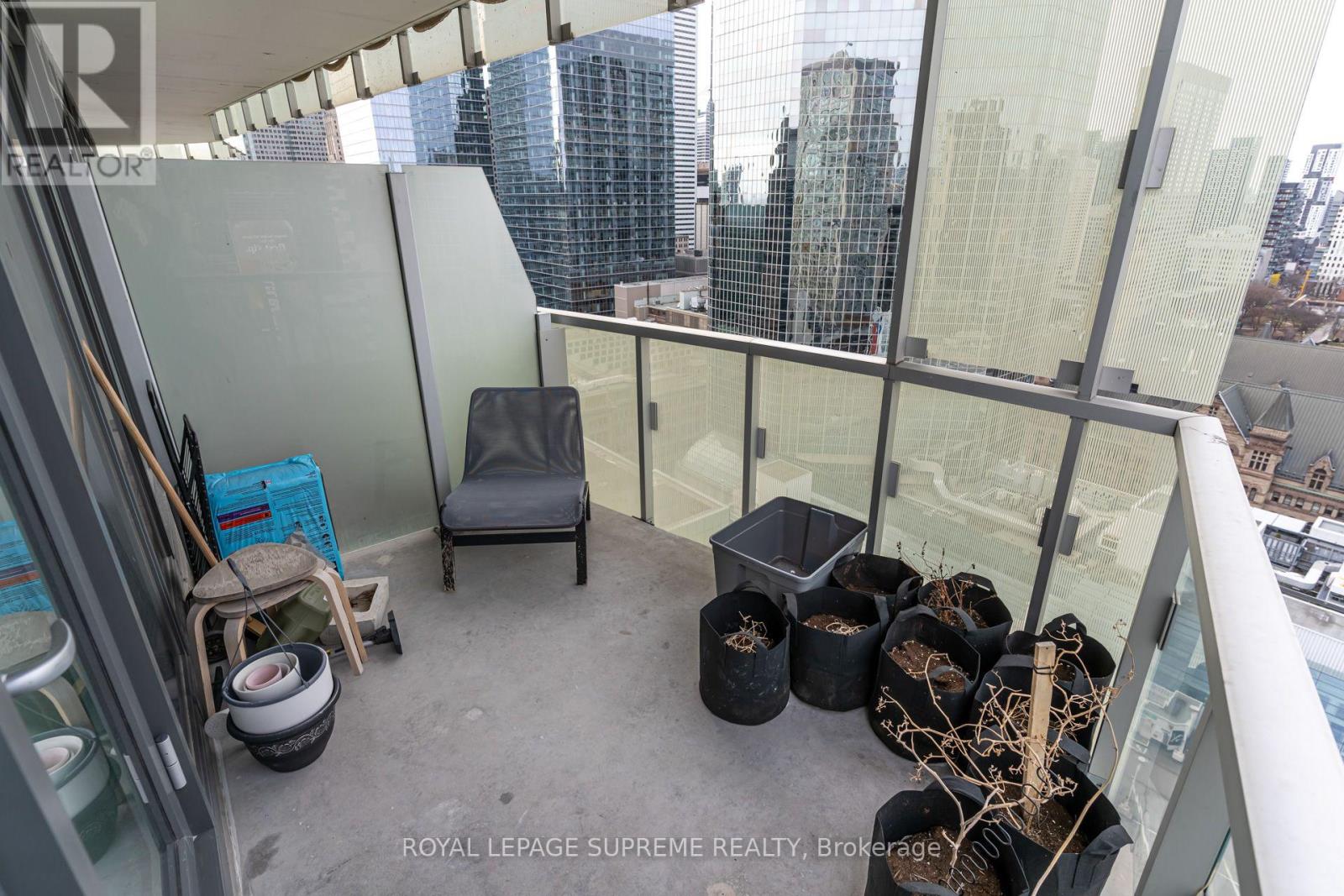 2112 - 197 Yonge Street, Toronto, Ontario  M5B 1M4 - Photo 28 - C13780170